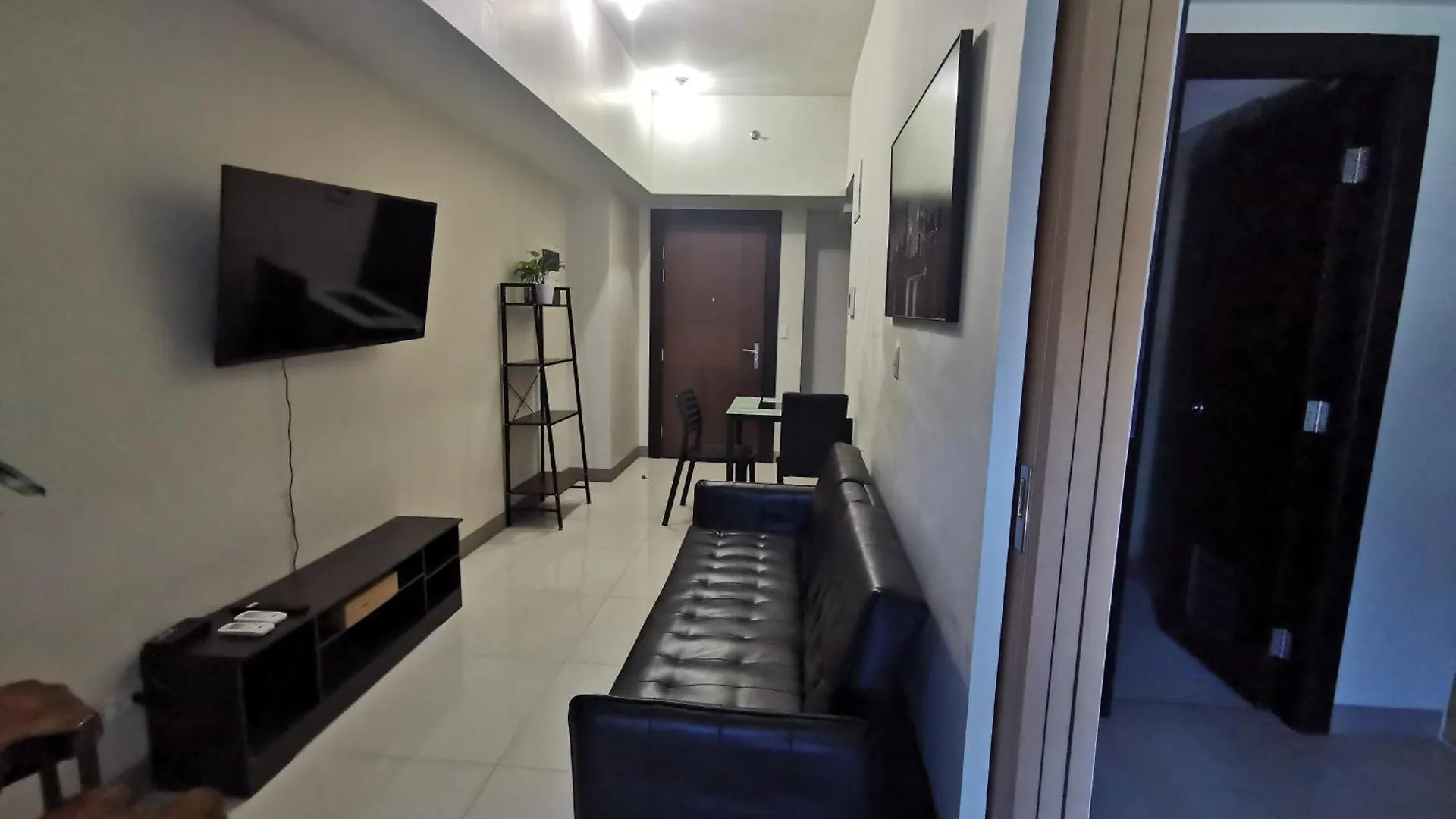 Apartment Caleze Properties Uptown Palazzo Bgc One Bedroom Manila