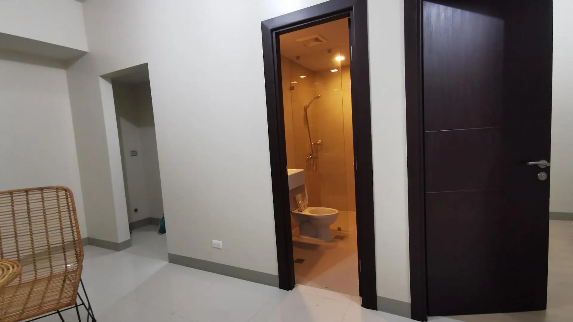 Caleze Properties Uptown Palazzo Bgc One Bedroom Manila Philippines